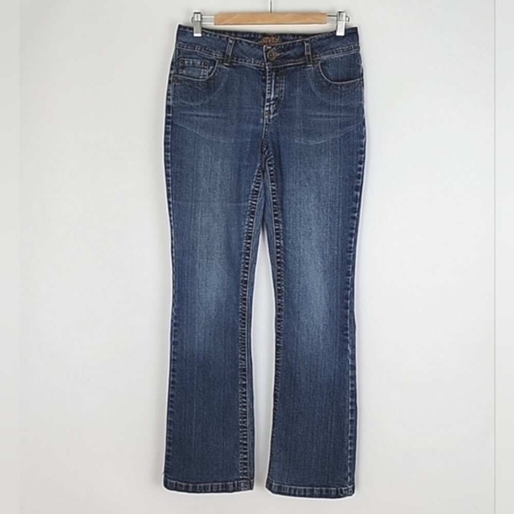 REVOLT Women's Jeans Dark Blue Denim Fade Boot Cut Stretch Size 8